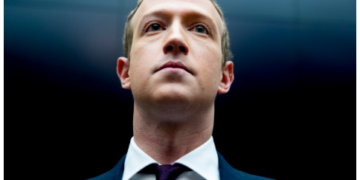 Facebook пошел в коллекторы.