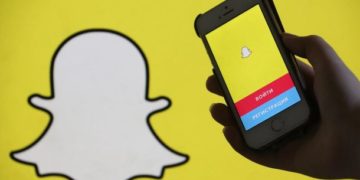 Snapchat добавляет новую опцию "Слои" на карту Snap для выделения воспоминаний и популярных мест